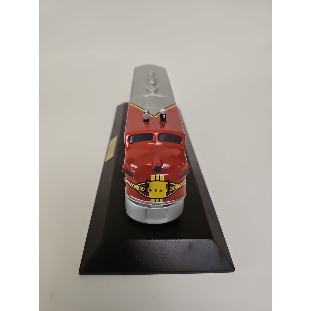 1948 SANTA FE F3 DIESEL ENGINE BY LIONEL